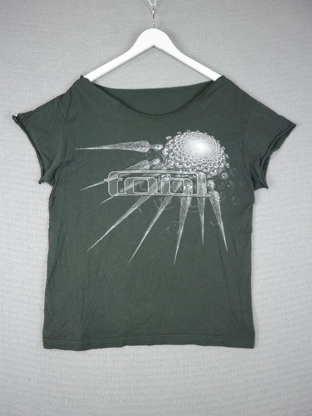 Tool Spectre Spike Band Tee Cut Off Tee Medium